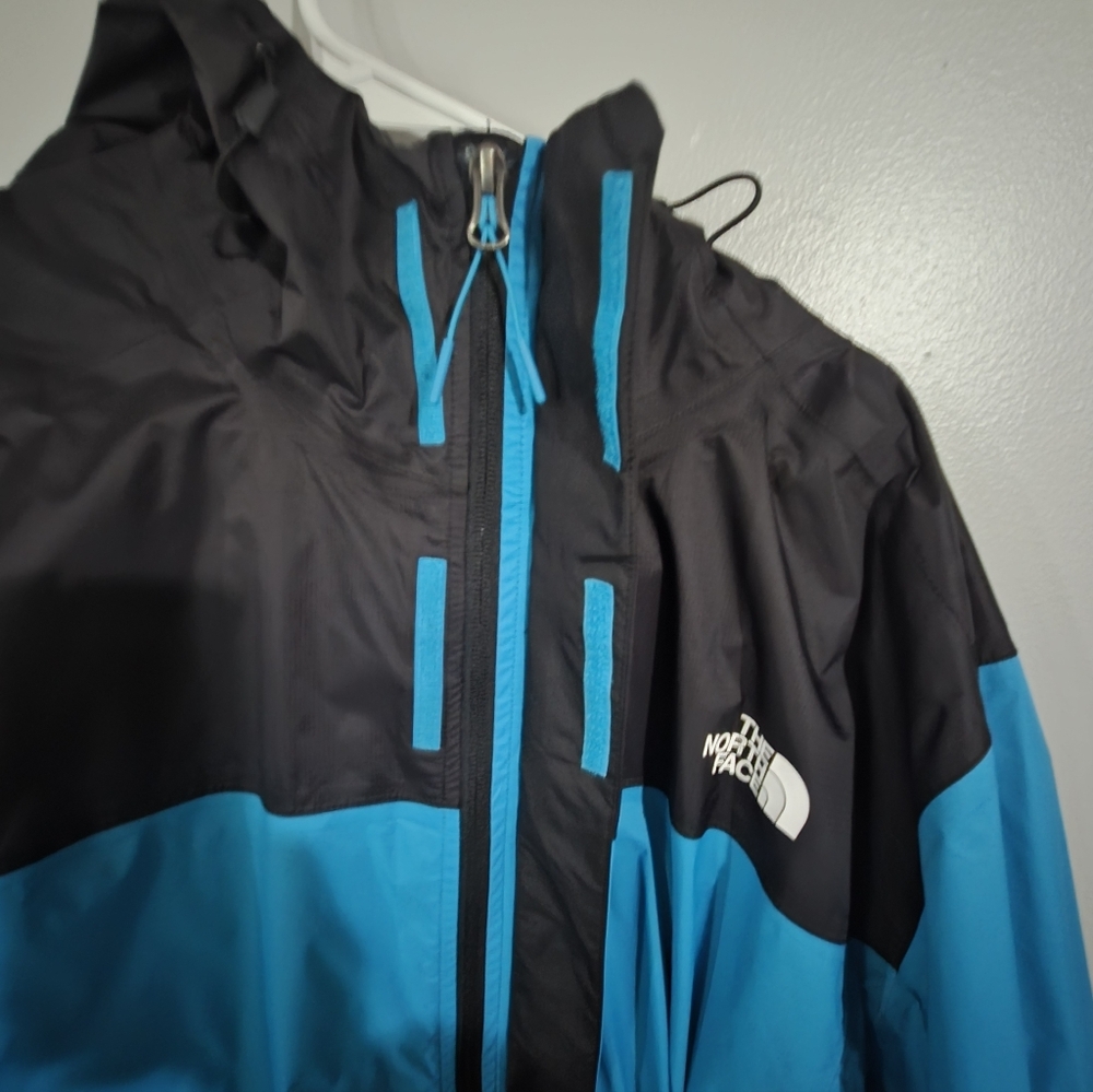 The North Face Men's Teal and Black Venture 2 Jacket - Picture 2 of 5